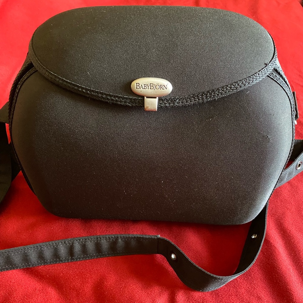 BabyBjorn Diaper Bag - Picture 3 of 9